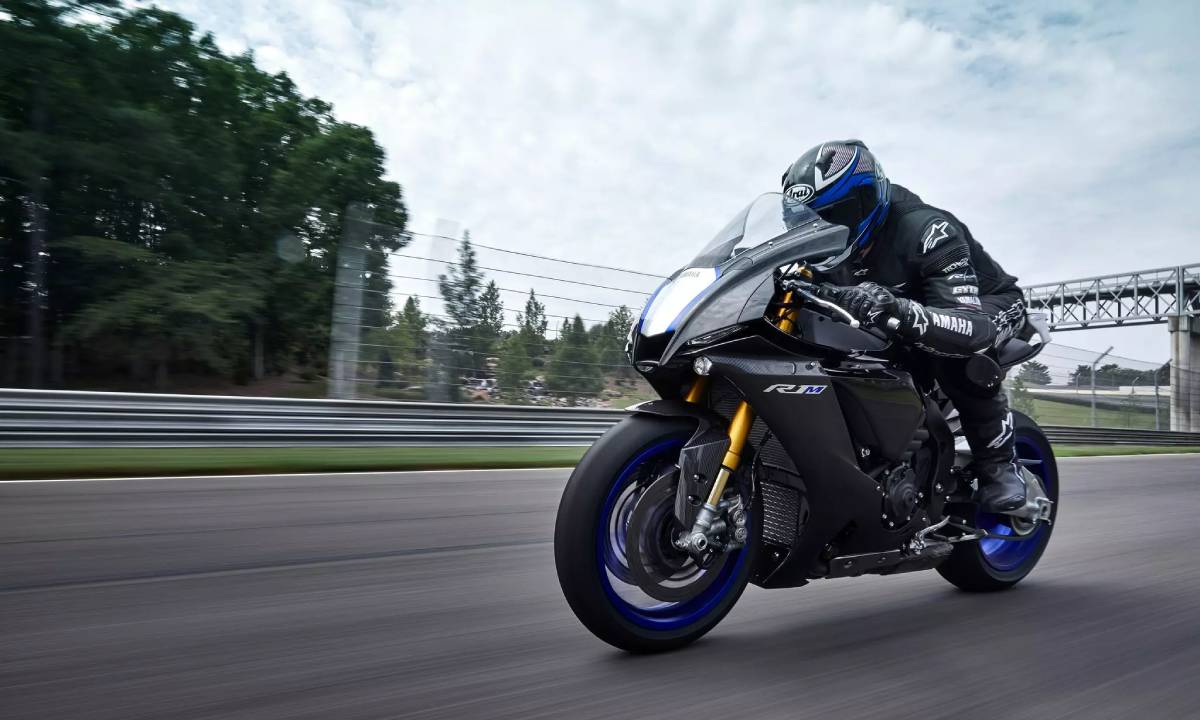 Used 2021 Yamaha YZF-R1