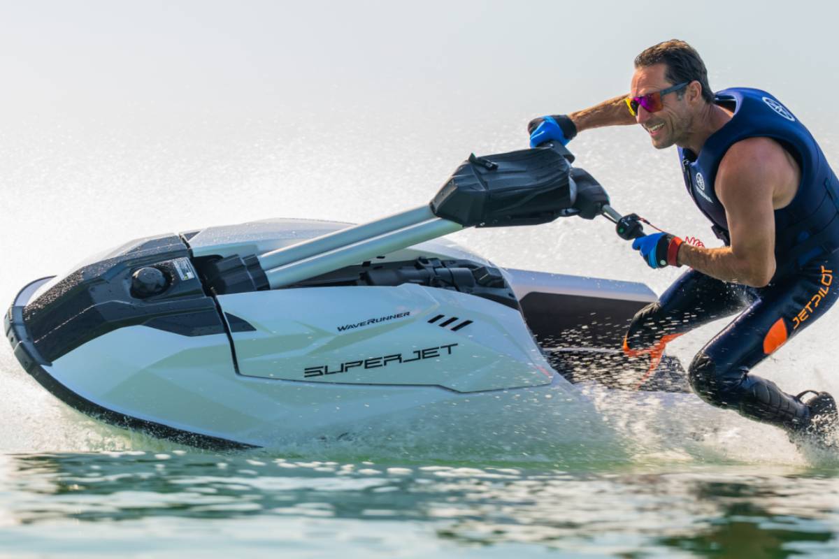 2025 Yamaha SuperJet