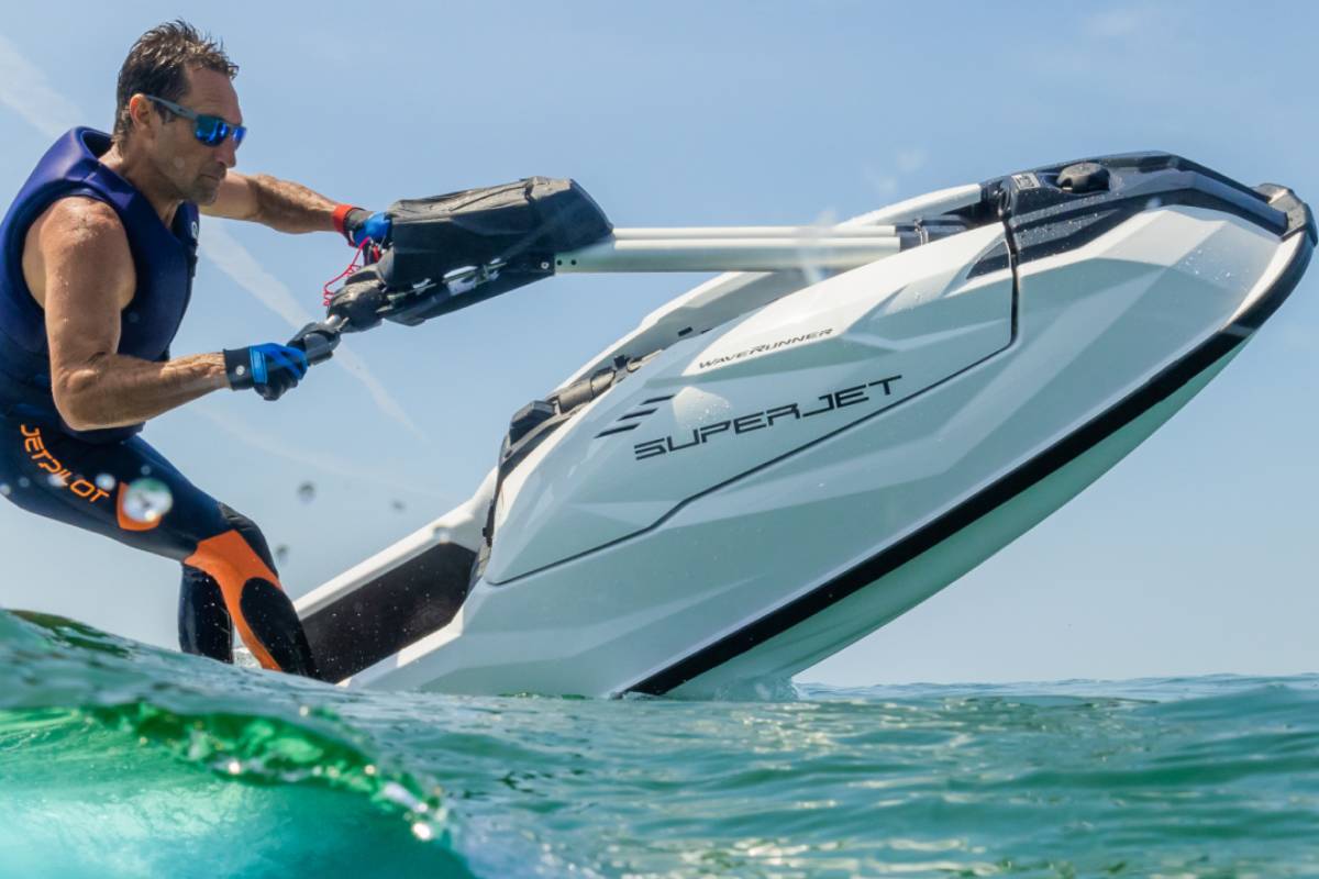 2025 Yamaha SuperJet