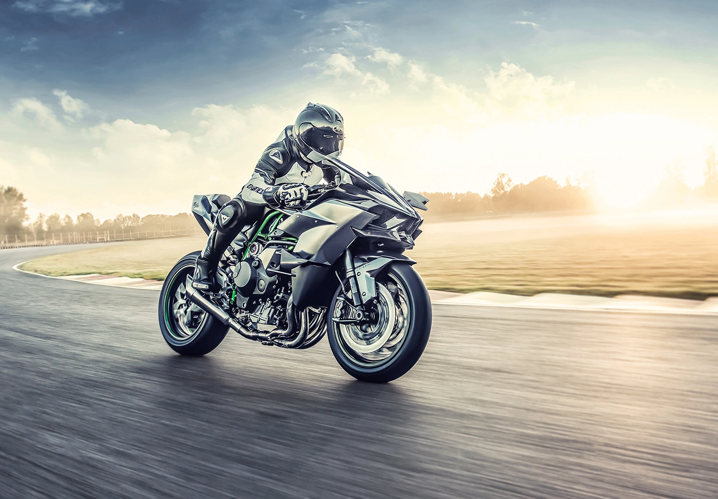 Unleash the Kawasaki Ninja Sport Bikes in Los Angeles